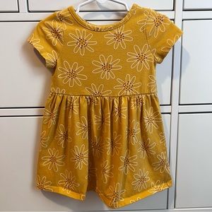 Short sleeve toddler sundress with flowers